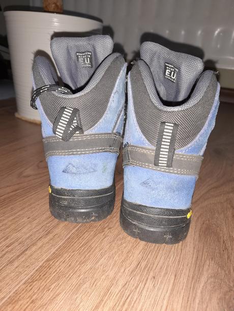 Turistické topánky, 31