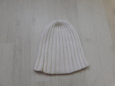 Biela teplá čiapka č.92, 92