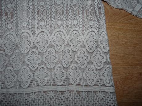 Krajková na gombíky, m