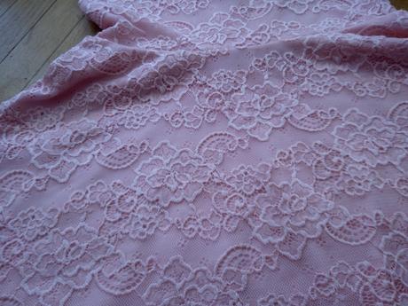 Marhuľové čipkované šaty, new look,134