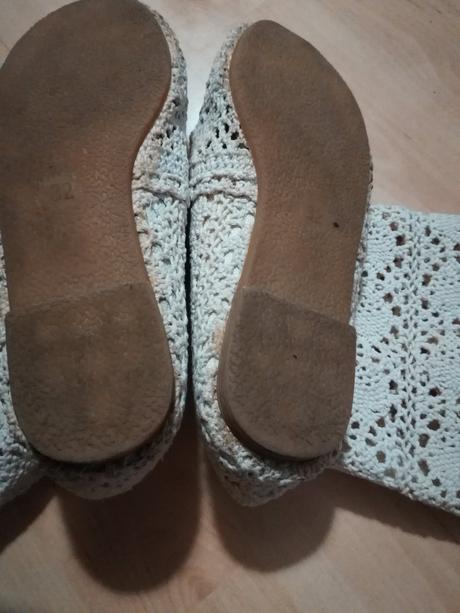 Háčkované sandalky, 32