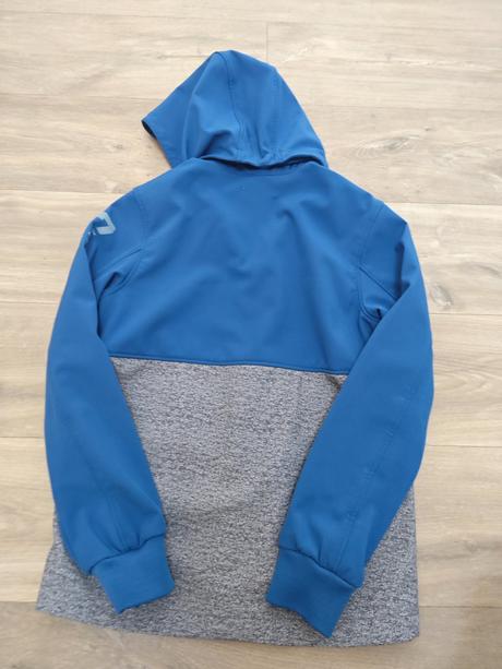 Sofshellova bunda, h&m,158