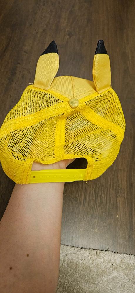 Siltovka pikachu, h&m,140