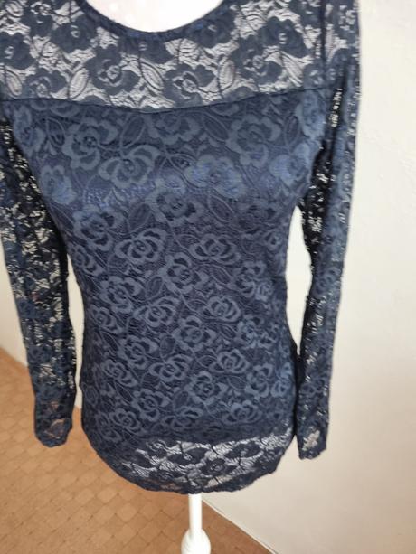 Tmavomodry cipkovy top s, s