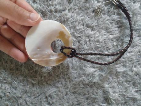 Perleťový náhrdelník,