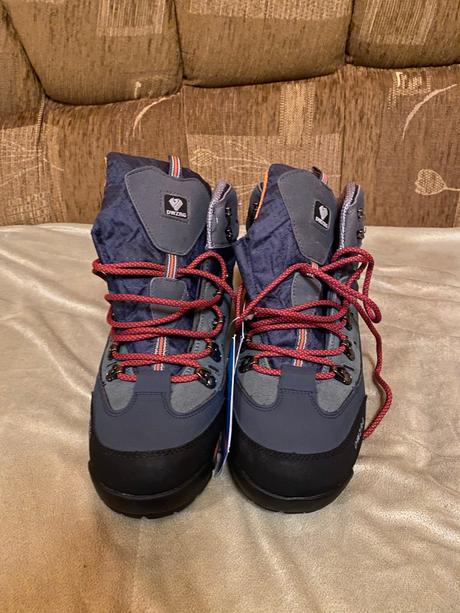 Trekové topánky, 42 / 46
