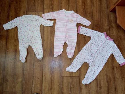 Pyžamká 3 ks ako nové, 2 ks 0-3m, 1ks 62, 50–62
