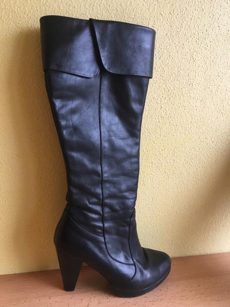 Dámske kožené uteplené čižmy, 37