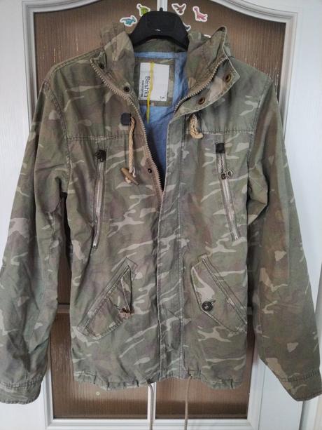 Vetrovka prechodná, bershka,l