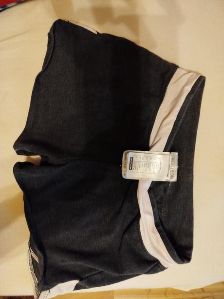 Kraťasy, šortky, decathlon,134