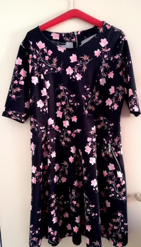Bodyflirt kvetinkové šaty vel.l až xl, xl