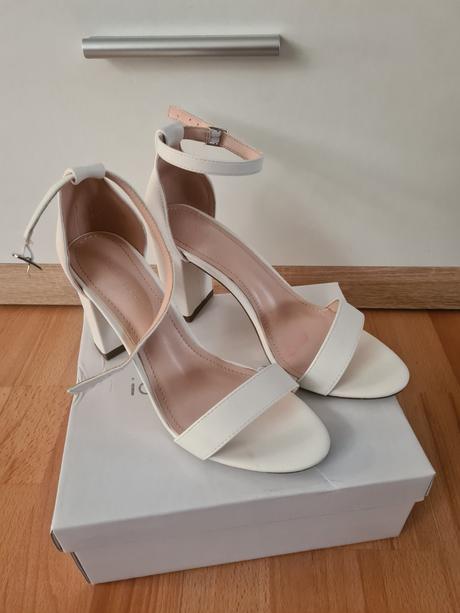 Biele svadobne sandale, 37