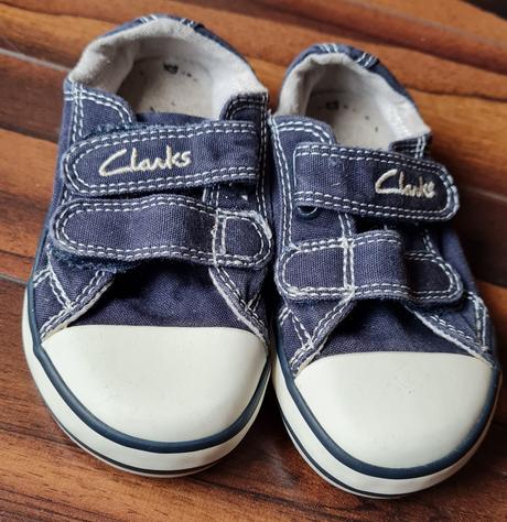 Platenky pre drobca, clarks,22