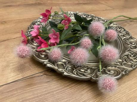 Cyklámenový kvietok,