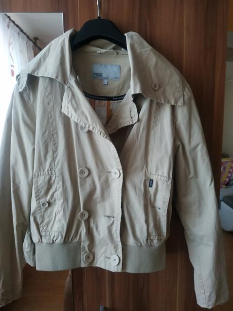 Prechodná bundička do pása zn.wesc, s