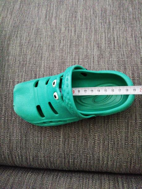 Superské crocsky krokodíl, 29