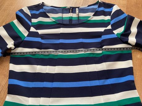 Šaty pruhované, stradivarius,m