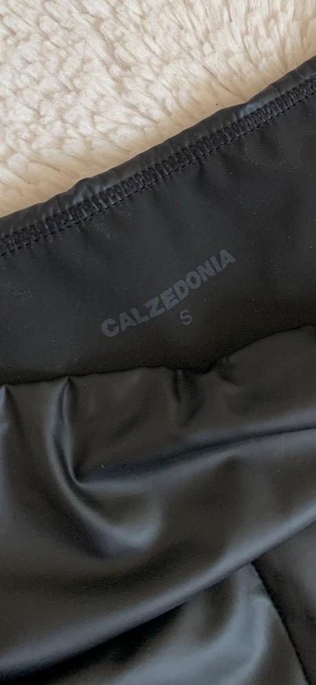 Koženkové legíny, calzedonia,s