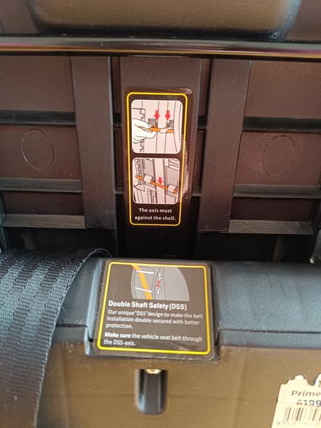 Predám detskú autosedačku značky petite&mars, petite&mars