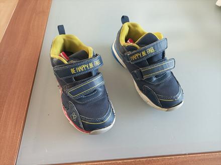 Predám chlapčenské topánky, 30