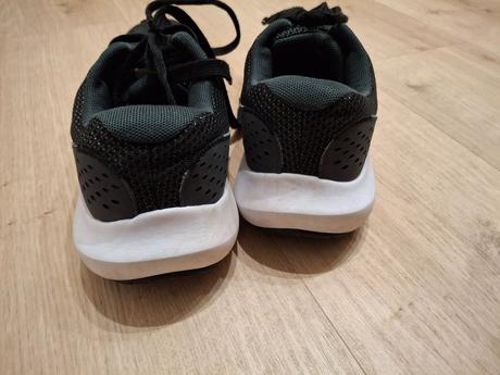 Under armour botasky velmi dobry stav, under armour,42