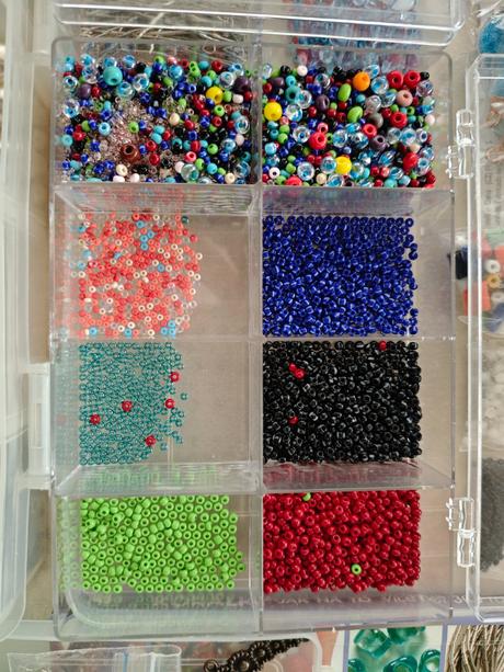 Obrovská sada korálok a príslušenstva, 