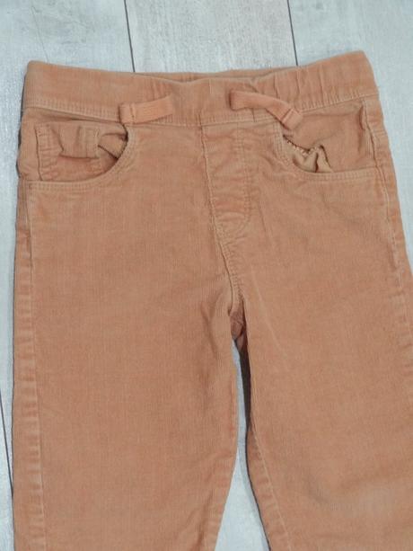 Džínsové nohavice, 122