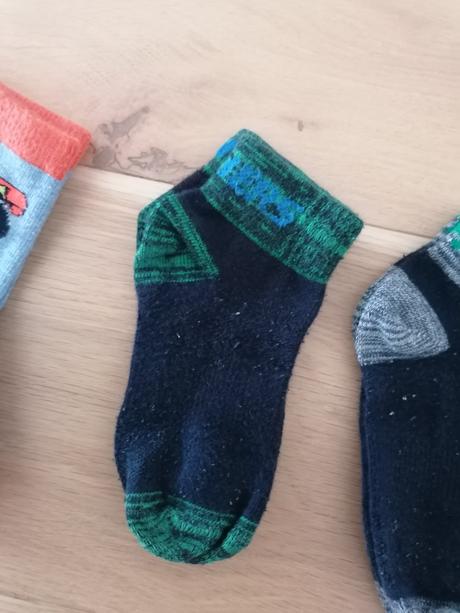3x ponožky, 27