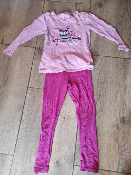 Pyžamo, lupilu,110