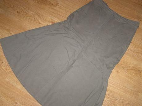 Zn. roberto dlhšia sukňa olivovej farby, 42