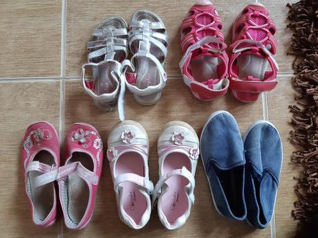 Topánky, papučky, sandalky, 28