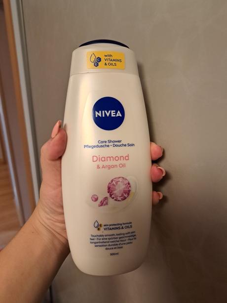 Nivea diamond 750ml, 
