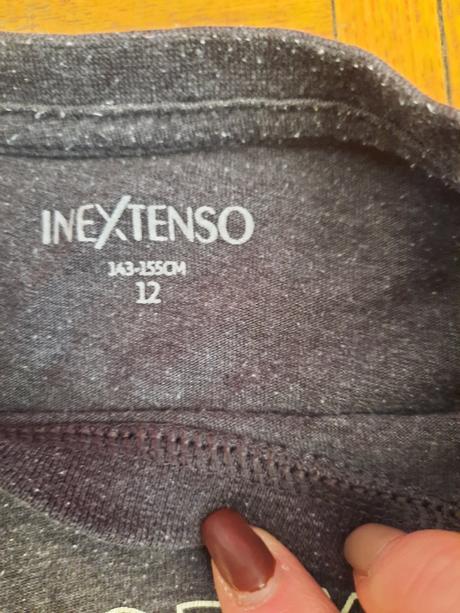 Chlapčenské tričko, in extenso,152