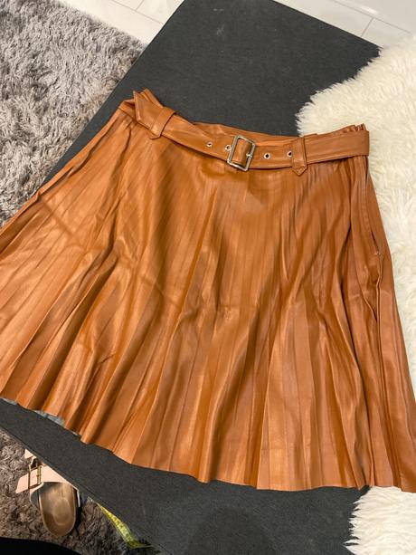 Sukňa kožená, m