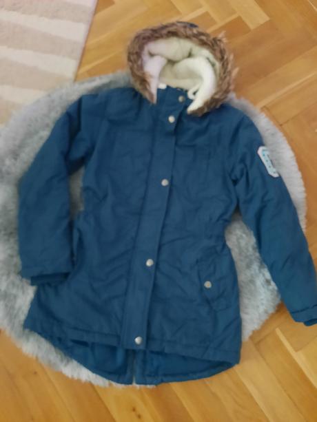 Pekný zimný kabát 134/140, kik,134