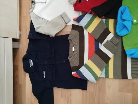 Balik oblecenia (nohavice, pulovre, tricka), 104–116