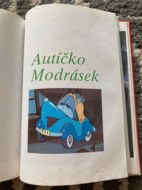 Walt disney alenka v kraji divů. autíčko modrásek, 