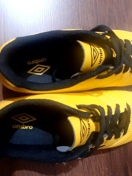 Botasky, umbro,36
