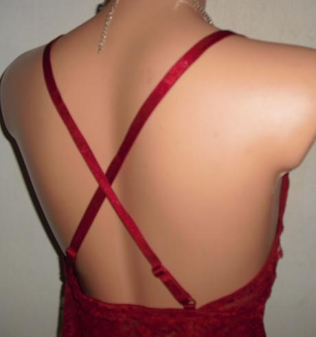 Sexy tangacikove cervene body, s