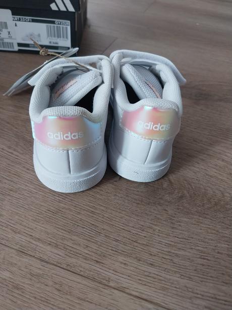 Adidas tenisky, adidas,25 / 26 / 27