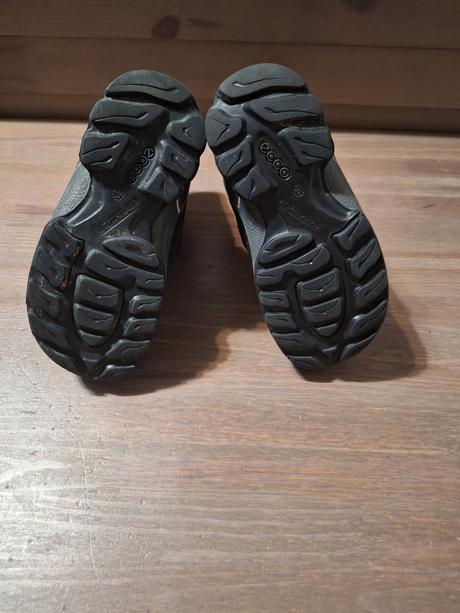 Čižmy zn. ecco, ecco,25