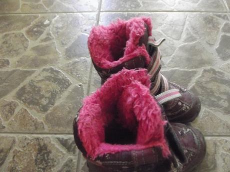 Zimne topanocky-cizmicky, 25