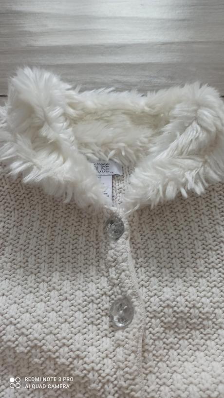 Krásny svetrík 104, 104