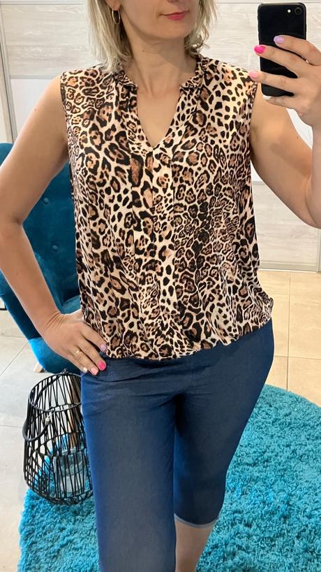Dámska blúzka s leopardím vzorom,