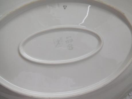 Čechoslovákia značený porcelán taniere+omáčkovník., 