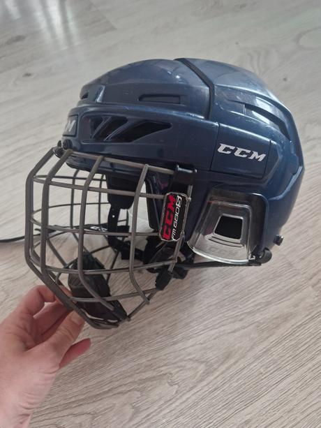 Prilba na hokej, ccm,s
