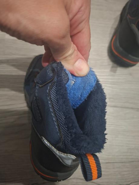 Zateplené modré topánky, 26