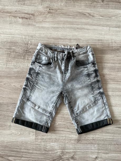 Rifľové šortky, chapter young,152