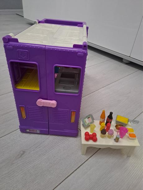 Barbie pojazdná reštaurácia., 