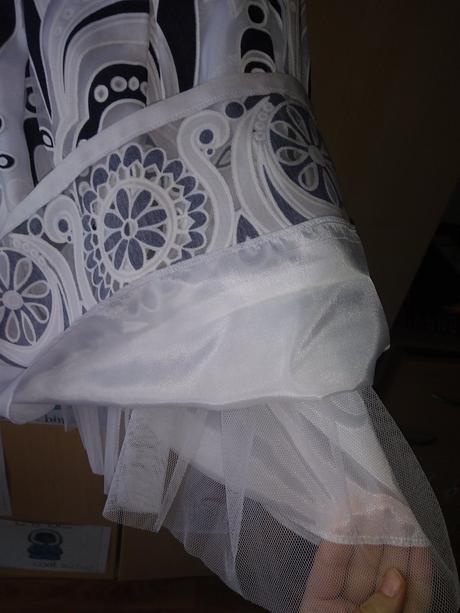 Spoločenské šaty, 40